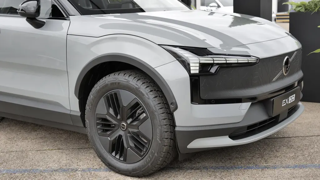 Volvo EX30 315kW TM Perf Cross Country Ultra 69kWh 5dr Auto