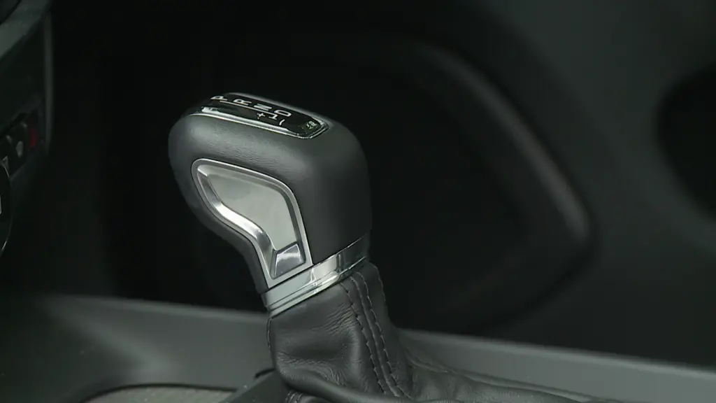 Volvo V60 2.0 B4P Plus Dark 5dr Auto 7 speed