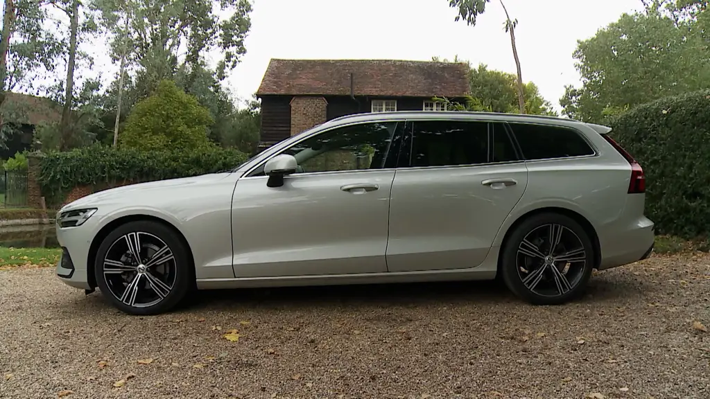 Volvo V60 2.0 B4P Plus Dark 5dr Auto 7 speed