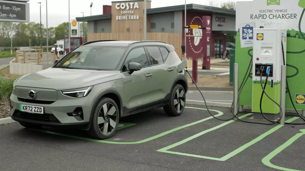 Volvo XC40 300kW Recharge Twin Core 82kWh 5dr AWD Auto